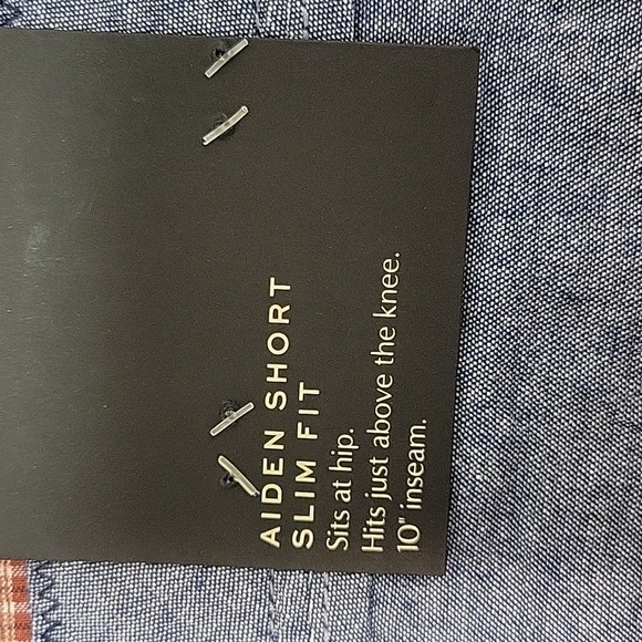 Banana Republic Aiden Slim Fit Shorts in Red Plaid men's Sz 32 New With Tags - Picture 5 of 6